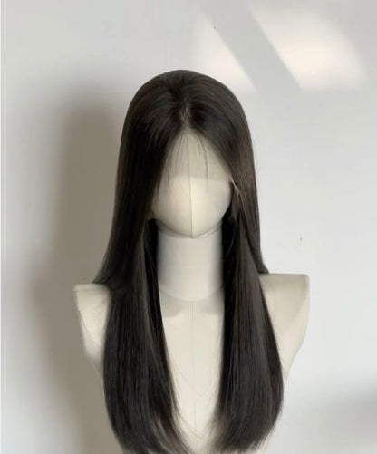 Straight Wig with Natural Hairline — Sleek & Simple