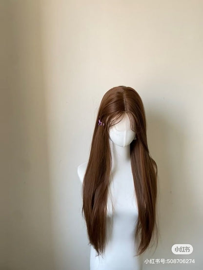Straight Wig with Natural Hairline — Sleek & Simple