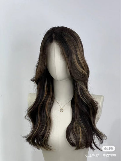 Wavy Wig with Natural Hairline — Soft & Effortless